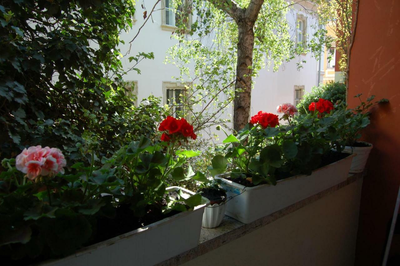 Buda Castle Apartments Budapest Esterno foto